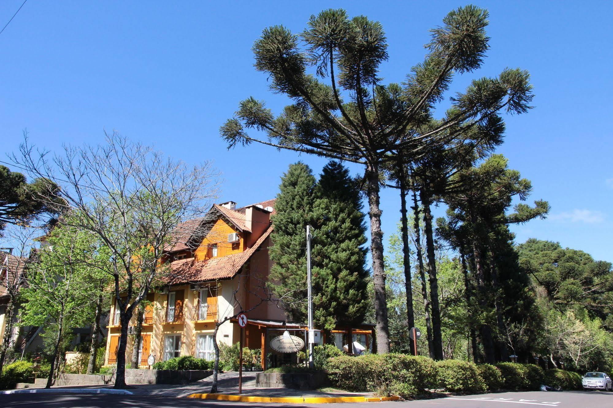 Pousada Águia Branca Gramado Esterno foto
