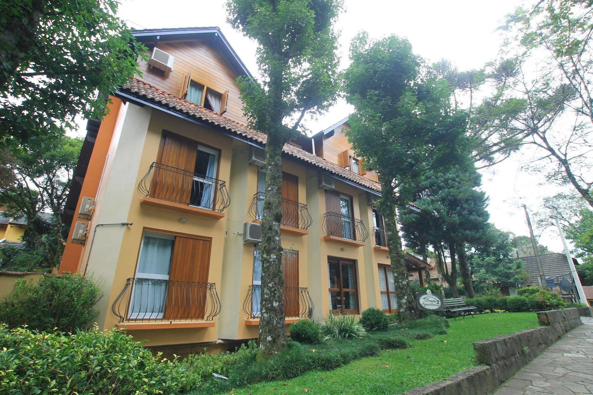 Pousada Águia Branca Gramado Esterno foto
